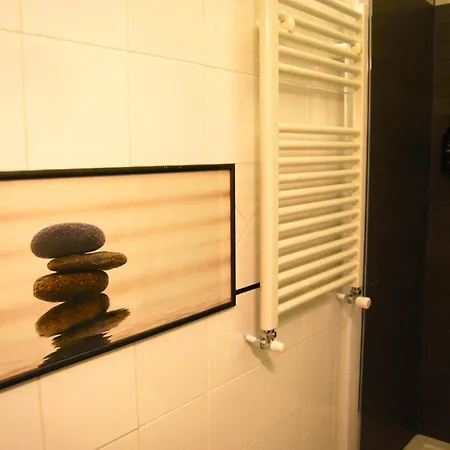 Albergoteatro فندق *