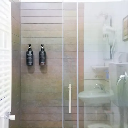 فندق Albergoteatro