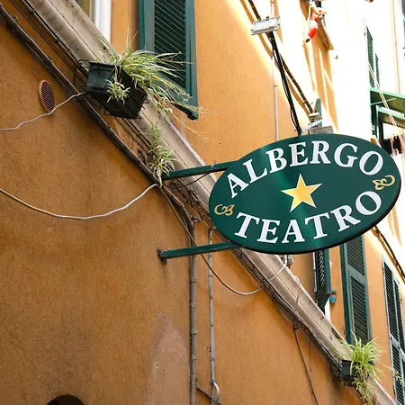 فندق Albergoteatro لا سبيتسْيا