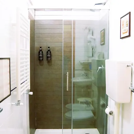 Albergoteatro فندق لا سبيتسْيا