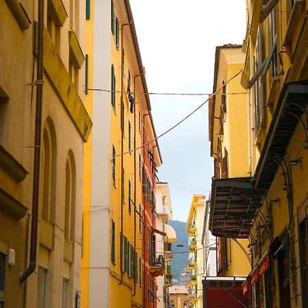 호텔 Albergoteatro