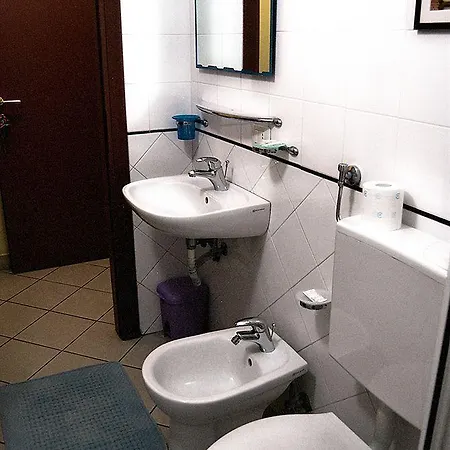 호텔 Albergoteatro