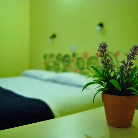 호텔 Albergoteatro