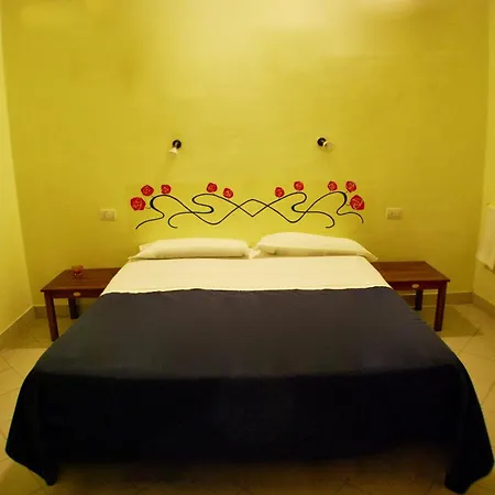 호텔 Albergoteatro *